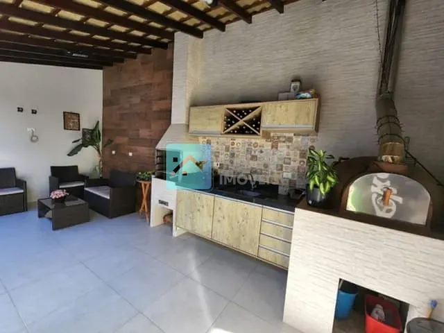 Sobrado com 150m² 2 quartos e 2 banheiros, à venda, no bairro Loteamento Villa Branca em Jacareí