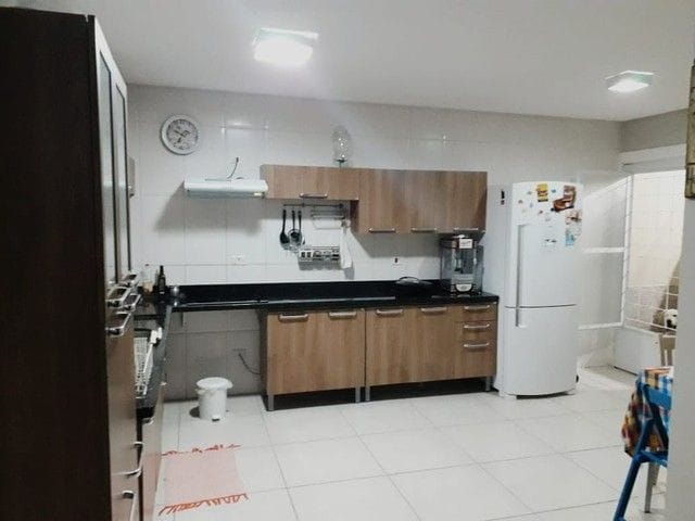 Foto do Sobrado - Sobrado com 2 dormitórios para alugar, 150 m² por R$ 3.190,00/mês - Villa Branca - Jacareí/SP | INDEPENDENCE NEGOCIOS IMOBILIARIOS LTDA