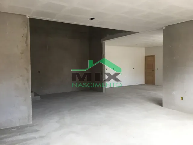 Sobrado com 331m² 4 quartos e 3 banheiros, à venda, no bairro Independência em São Bernardo do Campo