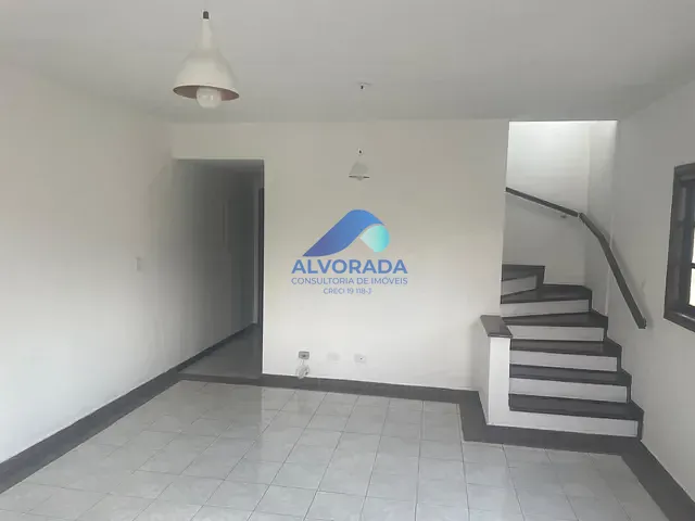 Sobrado com 147m² 3 quartos e 2 banheiros, para alugar, no bairro Jardim das Indústrias em São José dos Campos