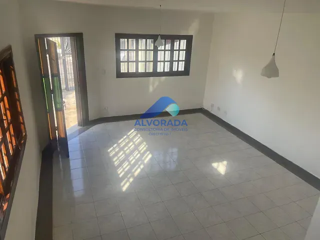 Sobrado com 147m² 3 quartos e 2 banheiros, para alugar, no bairro Jardim das Indústrias em São José dos Campos
