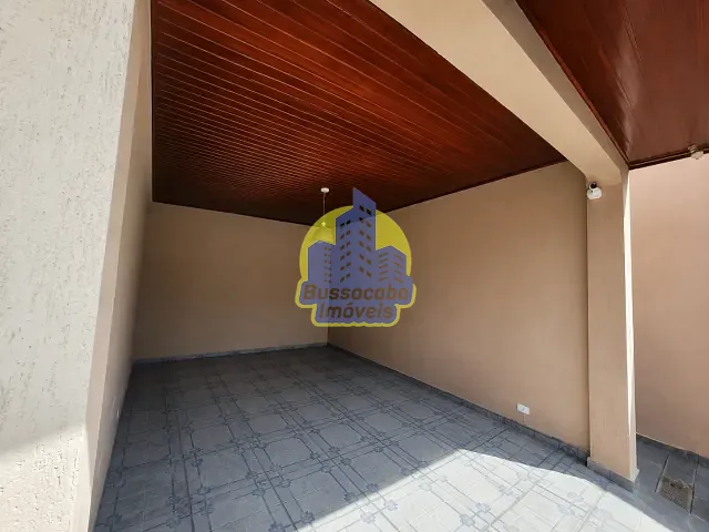Sobrado com 390m² 4 quartos e 2 banheiros, à venda, no bairro City Bussocaba em Osasco