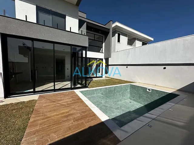 Sobrado com 373m² 4 quartos e 6 banheiros, à venda, no bairro Recanto dos Eucaliptos em São José dos Campos