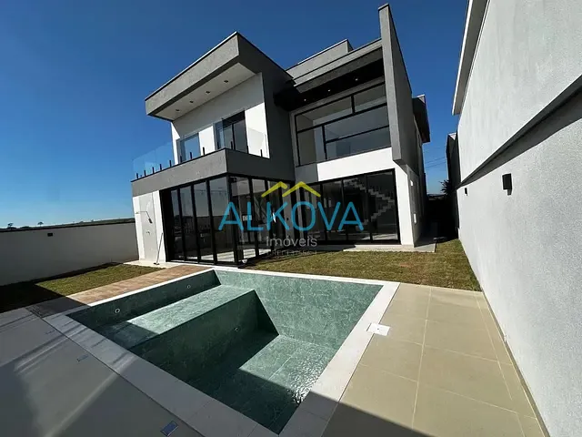 Sobrado com 373m² 4 quartos e 6 banheiros, à venda, no bairro Recanto dos Eucaliptos em São José dos Campos