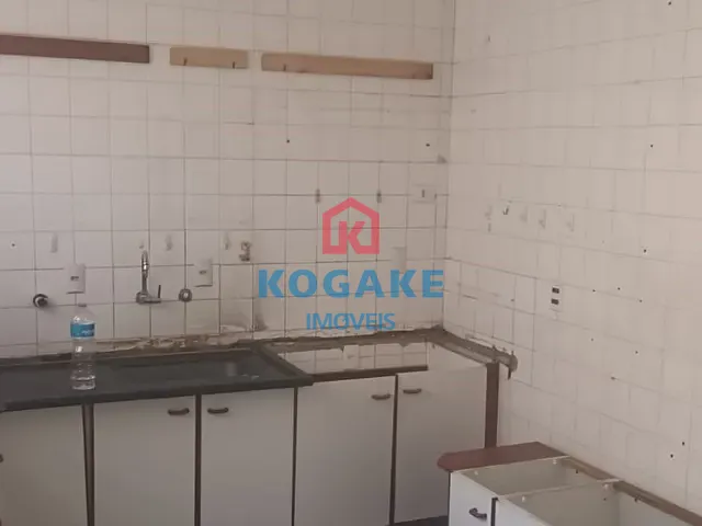 Sobrado com 189m² 3 quartos e 3 banheiros, para alugar, no bairro Vila Adyana em São José dos Campos