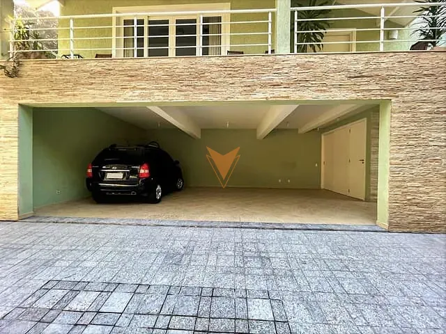Sobrado com 1000m² 4 quartos e 6 banheiros, à venda, no bairro Altos de São Fernando em Jandira