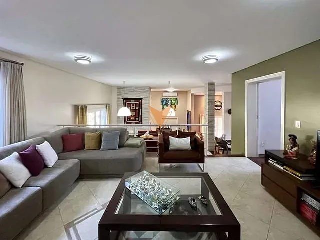 Sobrado com 1000m² 4 quartos e 6 banheiros, à venda, no bairro Altos de São Fernando em Jandira
