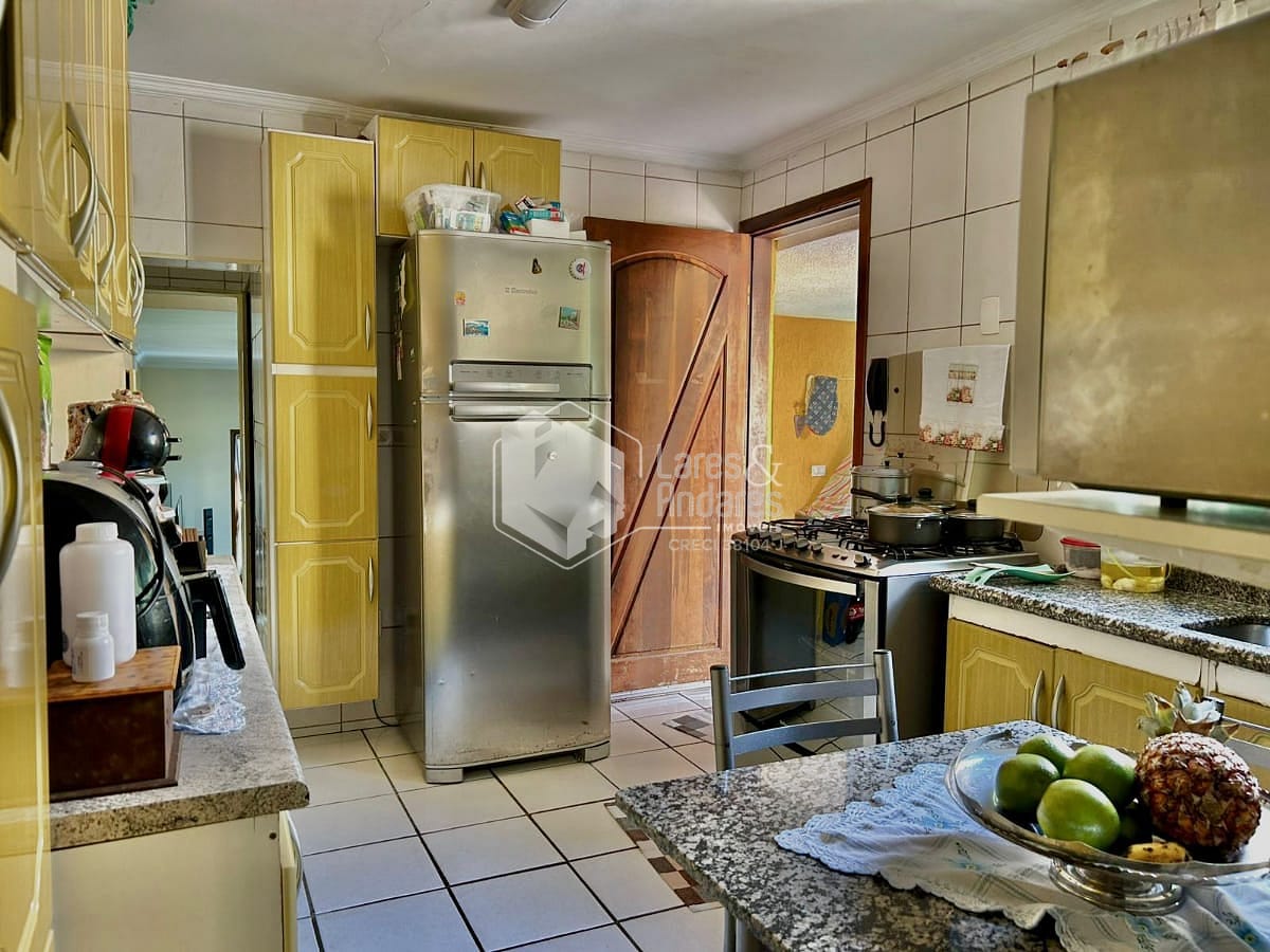 Casa à venda com 3 quartos, 70m² - Foto 7