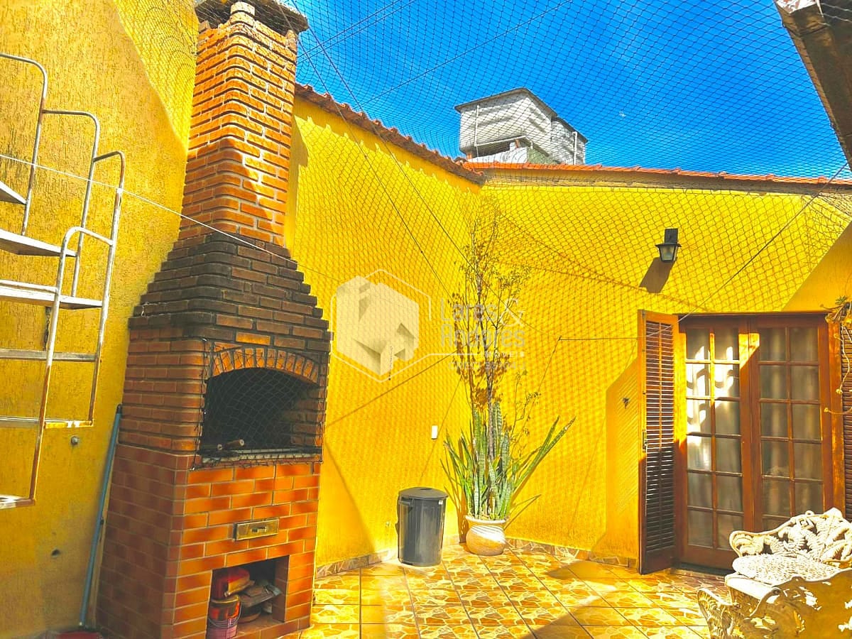 Casa à venda com 3 quartos, 70m² - Foto 19
