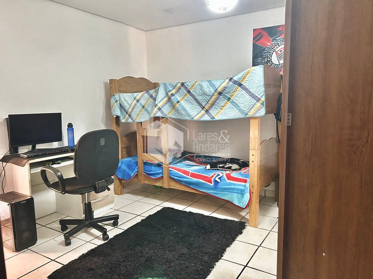 Casa à venda com 3 quartos, 70m² - Foto 13