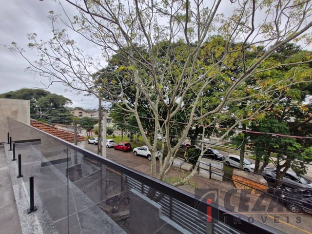 Sobrado com 120m² 3 quartos e 6 banheiros, à venda, no bairro Mercês em Curitiba