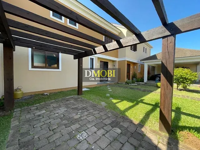 Sobrado com 300m² 3 quartos e 2 banheiros, à venda, no bairro Santa Cruz em Gravataí