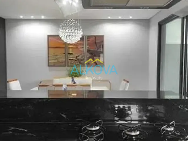 Sobrado com 360m² 3 quartos e 4 banheiros, à venda, no bairro Santa Luzia em Caçapava