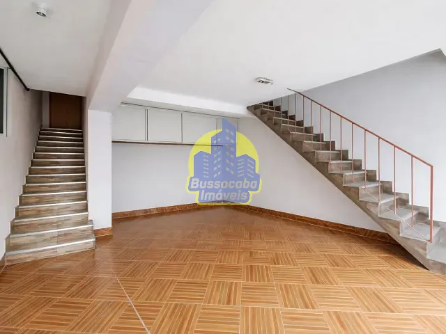 Sobrado com 240m² 3 quartos e 2 banheiros, à venda, no bairro Jardim Roberto em Osasco
