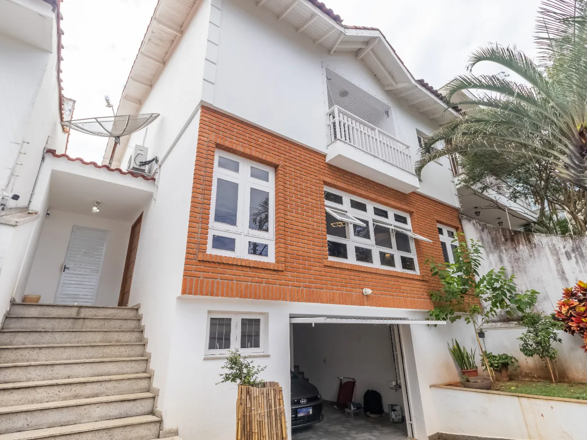 Sobrado para venda em Jardim Virginia Bianca com 3 quartos, sendo 3 suítes, 316m²