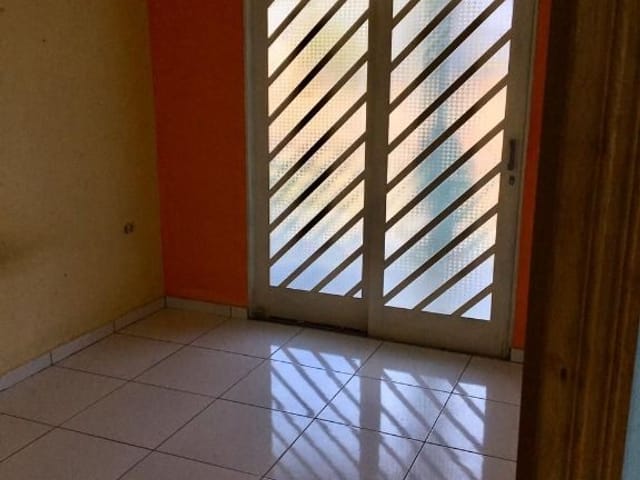 Foto do Sobrado - Sobrado com 4 dormitórios para alugar, 140 m² por R$ 2.100,00/mês - Jardim São Vicente - São José dos Campos/SP | INDEPENDENCE NEGOCIOS IMOBILIARIOS LTDA