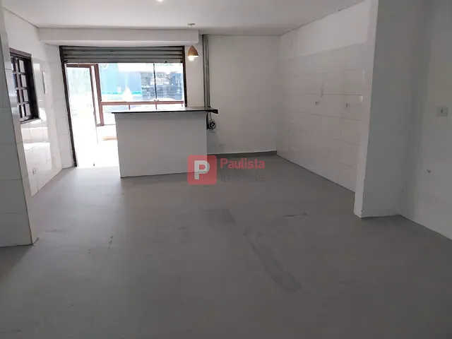 Sobrado com 160m², para alugar, no bairro Nova Piraju em São Paulo