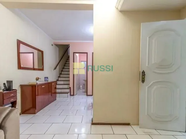 Sobrado com 136m² 4 quartos e 4 banheiros, à venda, no bairro Jardim das Indústrias em São José dos Campos