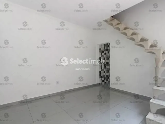 Sobrado com 180m² 3 quartos e 2 banheiros, à venda, no bairro Aliança em Ribeirão Pires