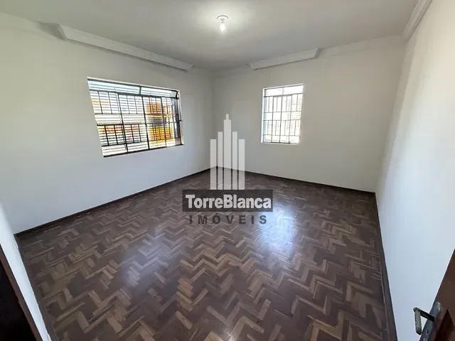 Casa com 300m², para alugar, no bairro Centro em Ponta Grossa