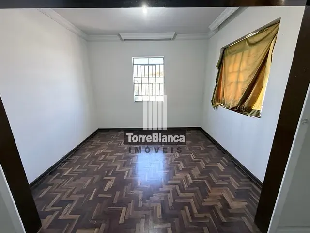 Casa com 300m², para alugar, no bairro Centro em Ponta Grossa
