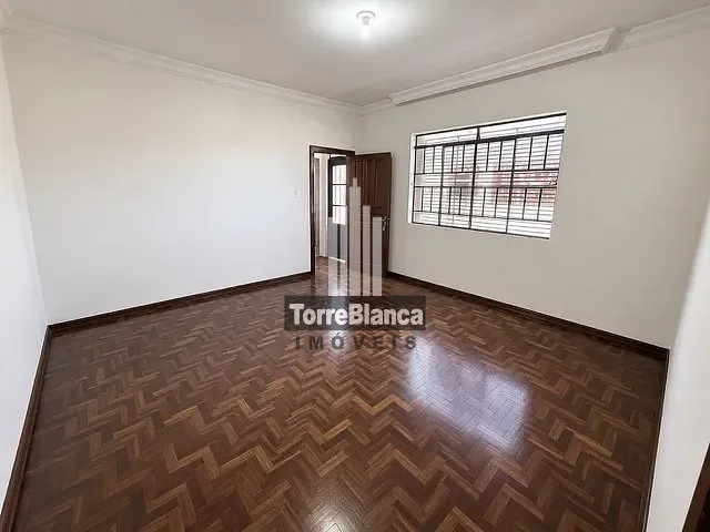 Casa com 300m², para alugar, no bairro Centro em Ponta Grossa