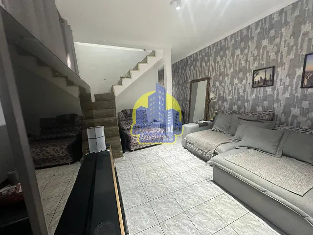Sobrado com 138m² 3 quartos e 2 banheiros, à venda, no bairro Vila Yolanda em Osasco