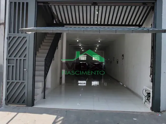 Sobrado com 280m² 2 quartos e 1 banheiro, à venda, no bairro Jardim Utinga em Santo André