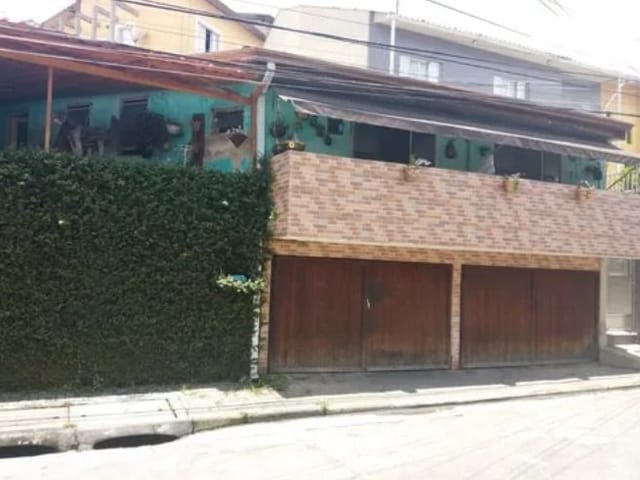 Sobrado com 180m² 3 quartos e 3 banheiros, à venda, no bairro Bussocaba em Osasco