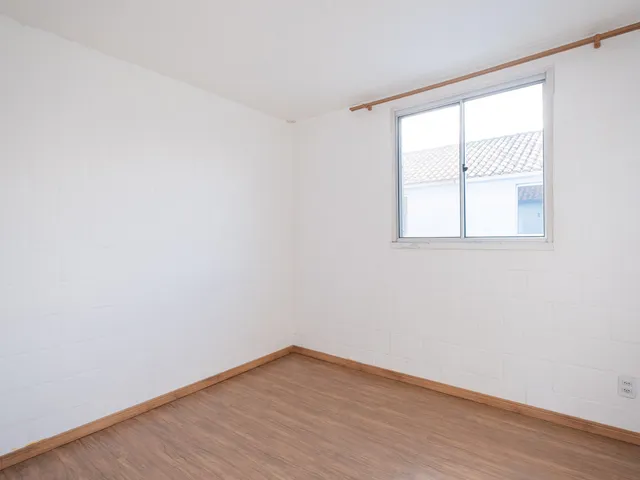 Sobrado 2 quartos e 1 banheiro, para alugar, no bairro Areal em Pelotas