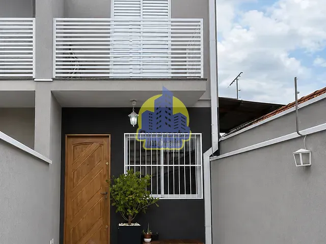 Sobrado com 100m² 2 quartos e 2 banheiros, à venda, no bairro Jardim D'Abril em Osasco