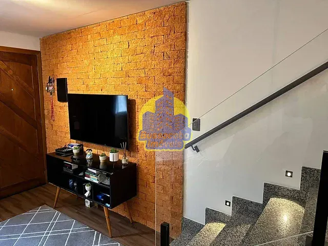 Sobrado com 100m² 2 quartos e 2 banheiros, à venda, no bairro Jardim D'Abril em Osasco