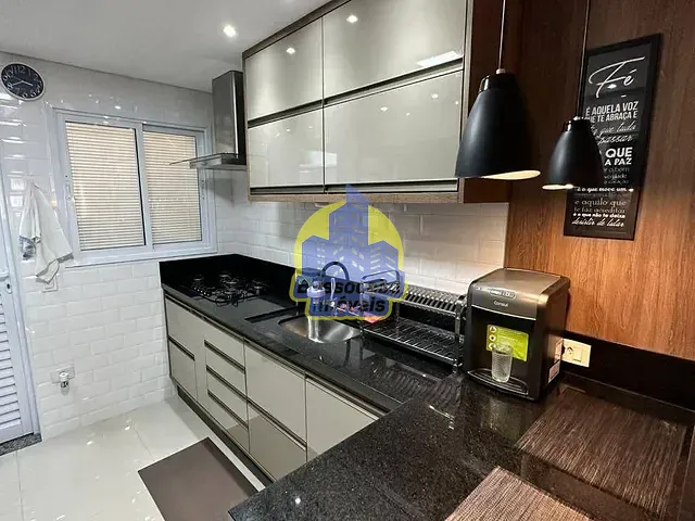 Sobrado com 100m² 2 quartos e 2 banheiros, à venda, no bairro Jardim D'Abril em Osasco