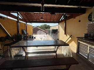 Foto do Sobrado-Sobrado para venda em Chácara Inglesa com 4 quartos, sendo 2 suítes, 196m²