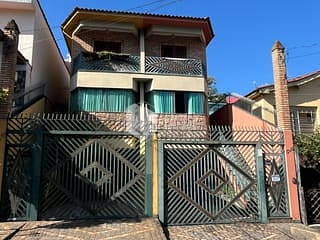 Foto do Sobrado-Sobrado para venda em Chácara Inglesa com 4 quartos, sendo 2 suítes, 196m²