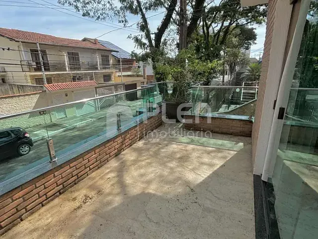 Sobrado 3 quartos e 3 banheiros, à venda, no bairro Vila Albertina em São Paulo