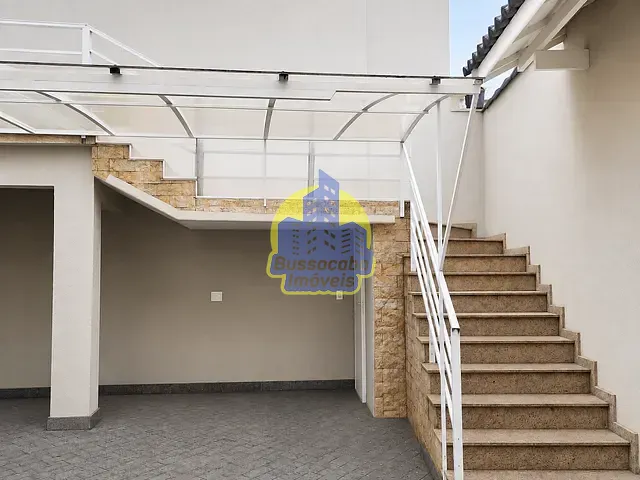 Sobrado com 98m² 2 quartos e 2 banheiros, à venda, no bairro Jardim D'Abril em Osasco