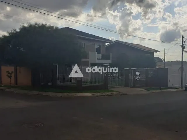 Sobrado com 243m² 4 quartos e 3 banheiros, à venda, no bairro Orfãs em Ponta Grossa
