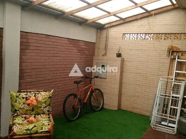 Sobrado com 243m² 4 quartos e 3 banheiros, à venda, no bairro Orfãs em Ponta Grossa