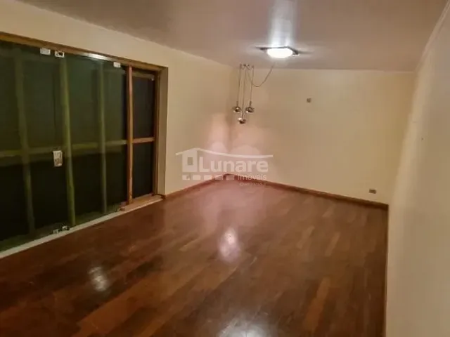 Sobrado com 705m² 4 quartos e 3 banheiros, à venda, no bairro Vila Industrial em Mogi das Cruzes