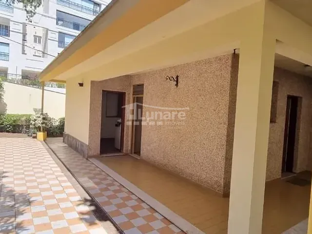 Sobrado com 705m² 4 quartos e 3 banheiros, à venda, no bairro Vila Industrial em Mogi das Cruzes