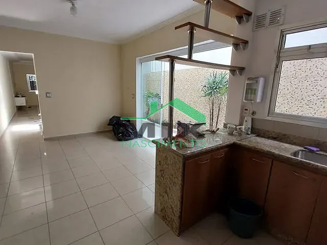 Sobrado com 278m² 3 quartos e 1 banheiro, à venda, no bairro Taboão em São Bernardo do Campo