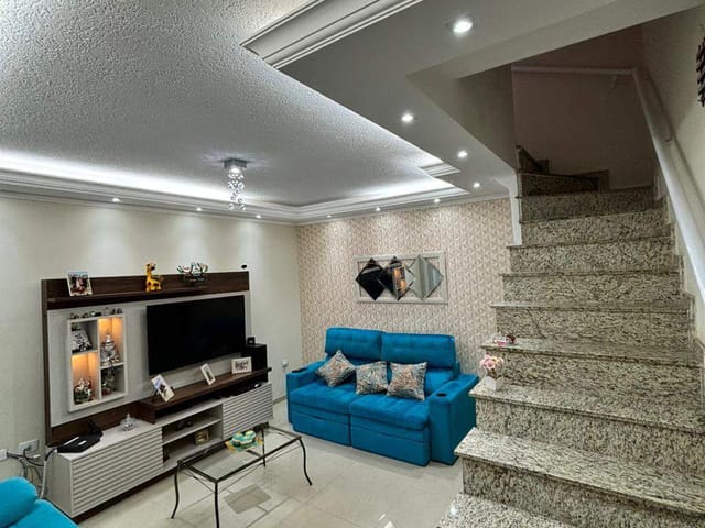 Foto do Sobrado - *LINDO SOBRADO MOBILIADO Á VENDA 105M² - 2 SUÍTES- CHURRAQUEIRA- ÓTIMA LOCALIZAÇÃO- Para Mais Informações Corretor Alex Camargo (11) 94009-6980 !!! * | Rocha Marqueze Imóveis