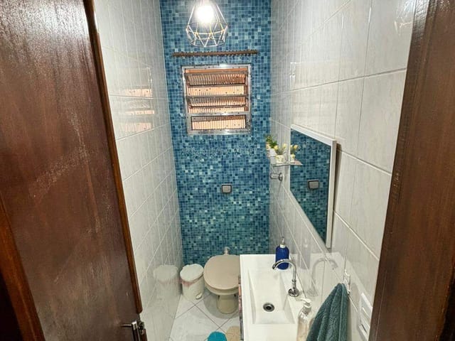 Foto do Sobrado - *LINDO SOBRADO MOBILIADO Á VENDA 105M² - 2 SUÍTES- CHURRAQUEIRA- ÓTIMA LOCALIZAÇÃO- Para Mais Informações Corretor Alex Camargo (11) 94009-6980 !!! * | Rocha Marqueze Imóveis