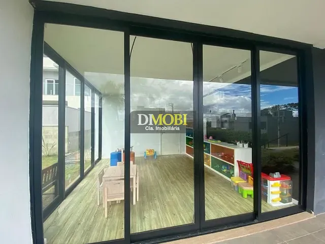 Sobrado com 130m² 3 quartos e 2 banheiros, para alugar, no bairro Jansen em Gravataí