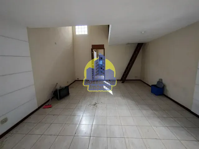 Sobrado com 219m² 5 quartos e 5 banheiros, à venda ou para alugar, no bairro Bela Vista em Osasco
