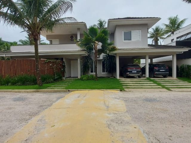Foto do Sobrado - Sobrado com 4 dormitórios à venda, 292 m² por R$ 1.400.000,00 - Ubatuba Country - Ubatuba/SP | INDEPENDENCE NEGOCIOS IMOBILIARIOS LTDA