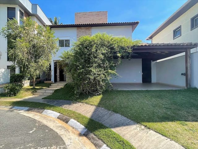 Sobrado com 268m² 3 quartos e 2 banheiros, à venda, no bairro Bairro Moinho Velho em Cotia