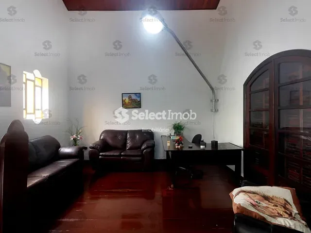Sobrado com 320m² 4 quartos e 5 banheiros, para alugar, no bairro Jardim Pedroso em Mauá