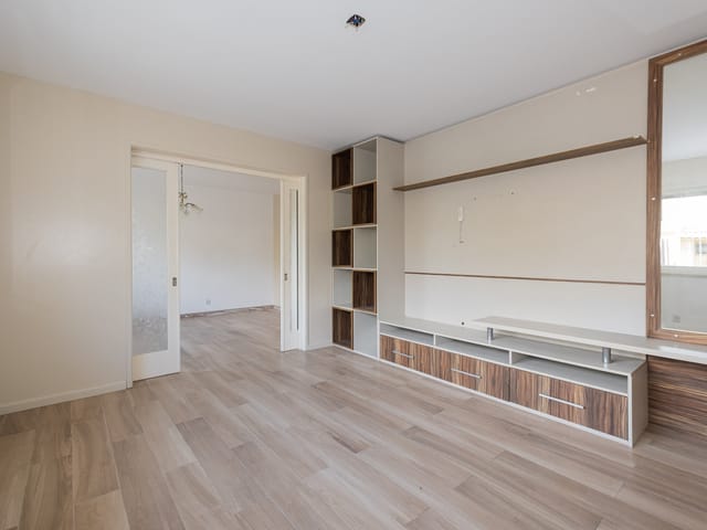 Sobrado com 600m² 5 quartos e 3 banheiros, à venda, no bairro Três Vendas em Pelotas